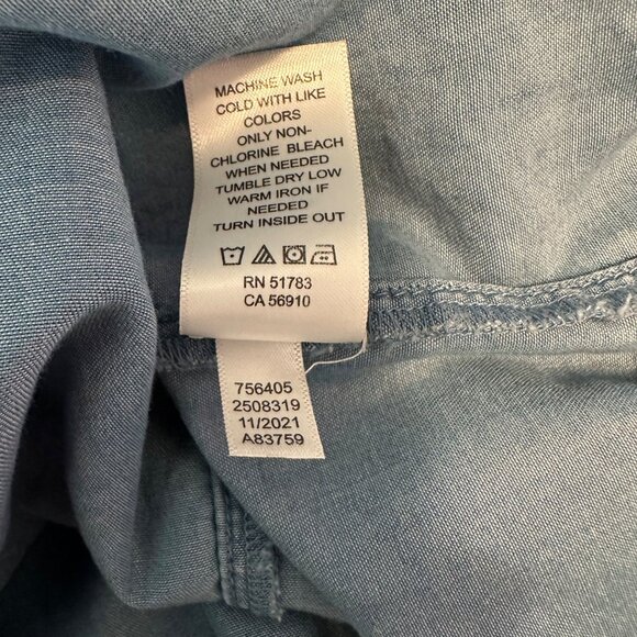 Maurices Womens Lyocell Blend Blue Button-Down V-Neck Top Size M - Picture 6 of 8